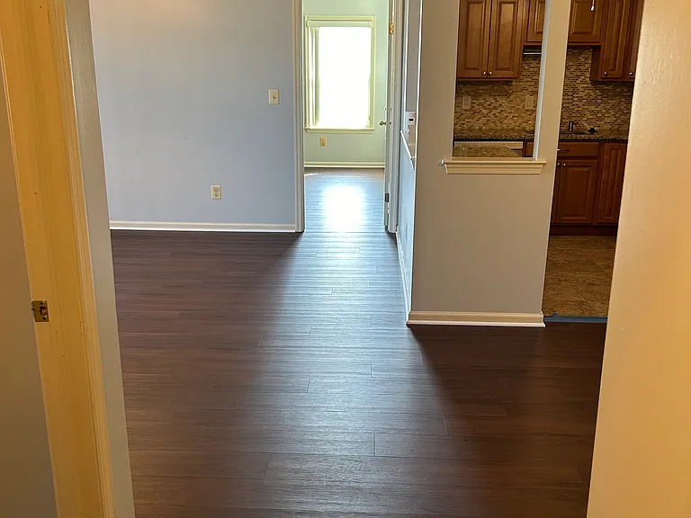 231 Waterford Dr — Photo 16