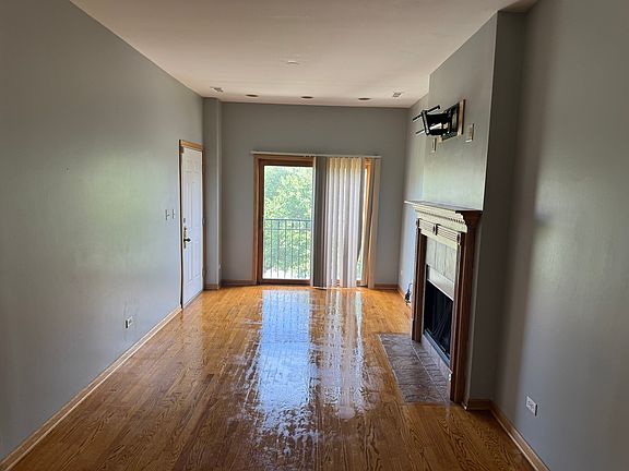 2nd image of 5852 S Prairie Ave APT 2