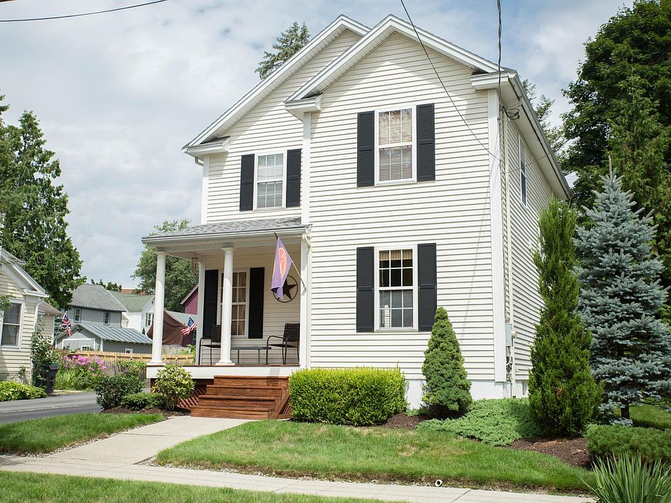 1st image of 25 Marvin St