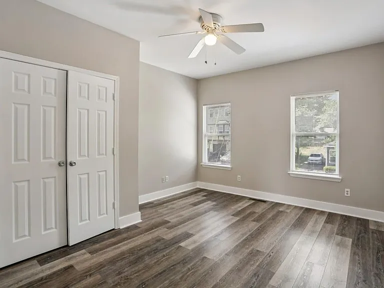 751 Prince Pl NW — Photo 4