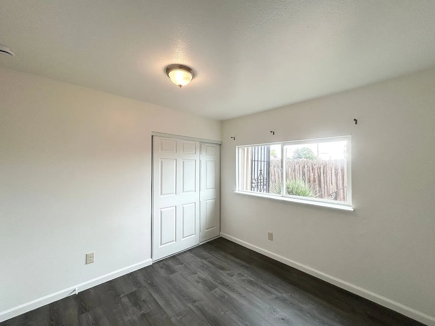 3800 Waller Ave — Photo 4