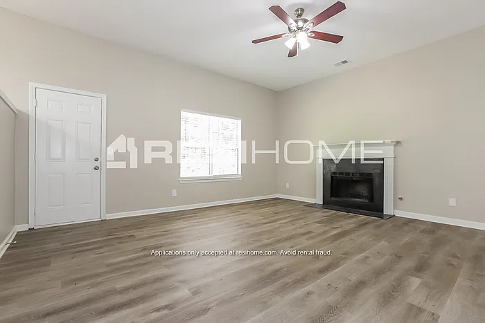 2264 Creekview Trl — Photo 7