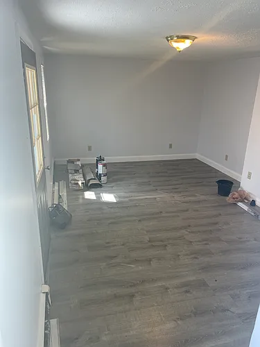532 Warren St E Photo 1