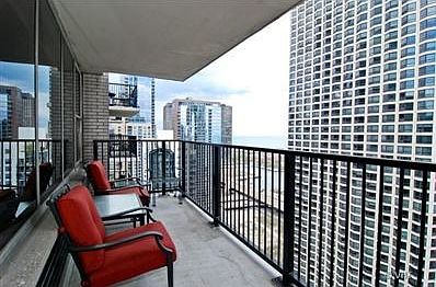 5th image of 400 E Randolph St APT 3625