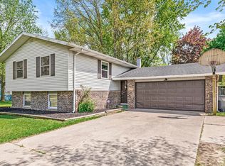 18278 Brewster Dr, Bristol, IN 46507