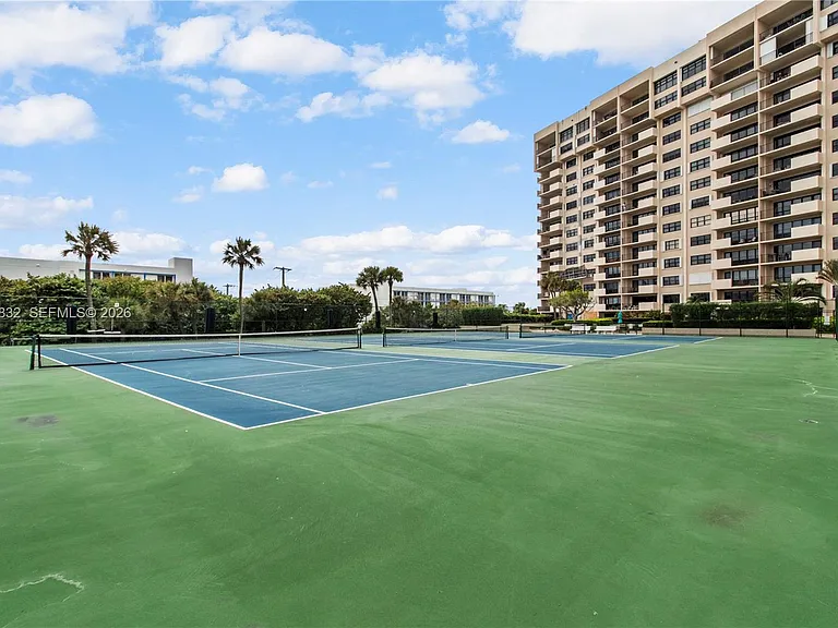 4900 N Ocean Blvd #705 — Photo 37