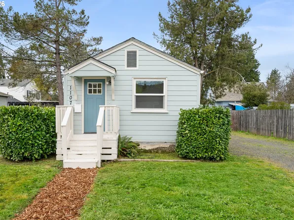 1107 S 7th St, Cottage Grove, OR 97424