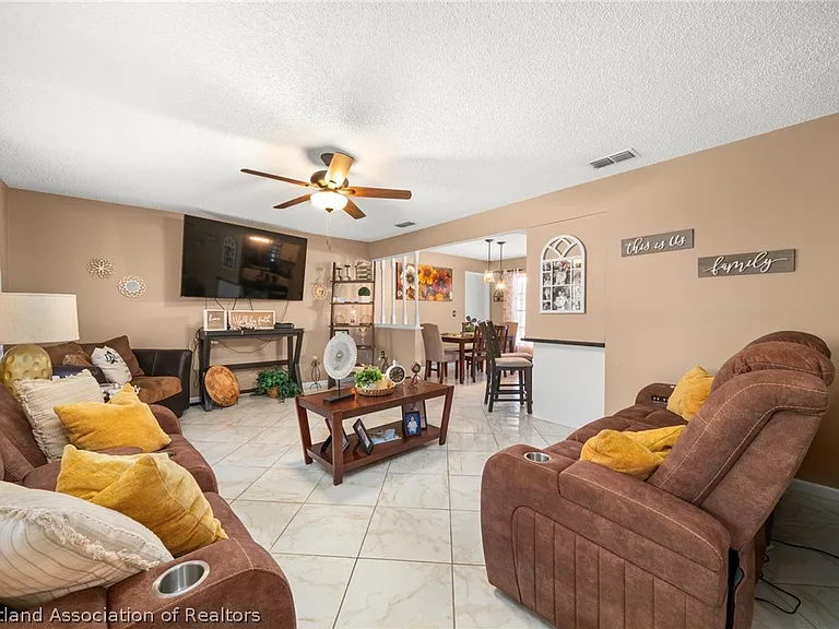 4201 Westminster Rd — Photo 2