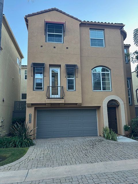 1st image of 2660 Villas Way