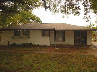 8402 Whitecastle Ln, Houston, TX 77088