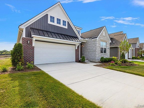 3rd image of 2352 Provencal Dr