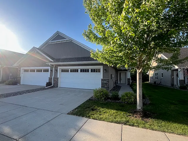 631 Liberty Way — Photo 9