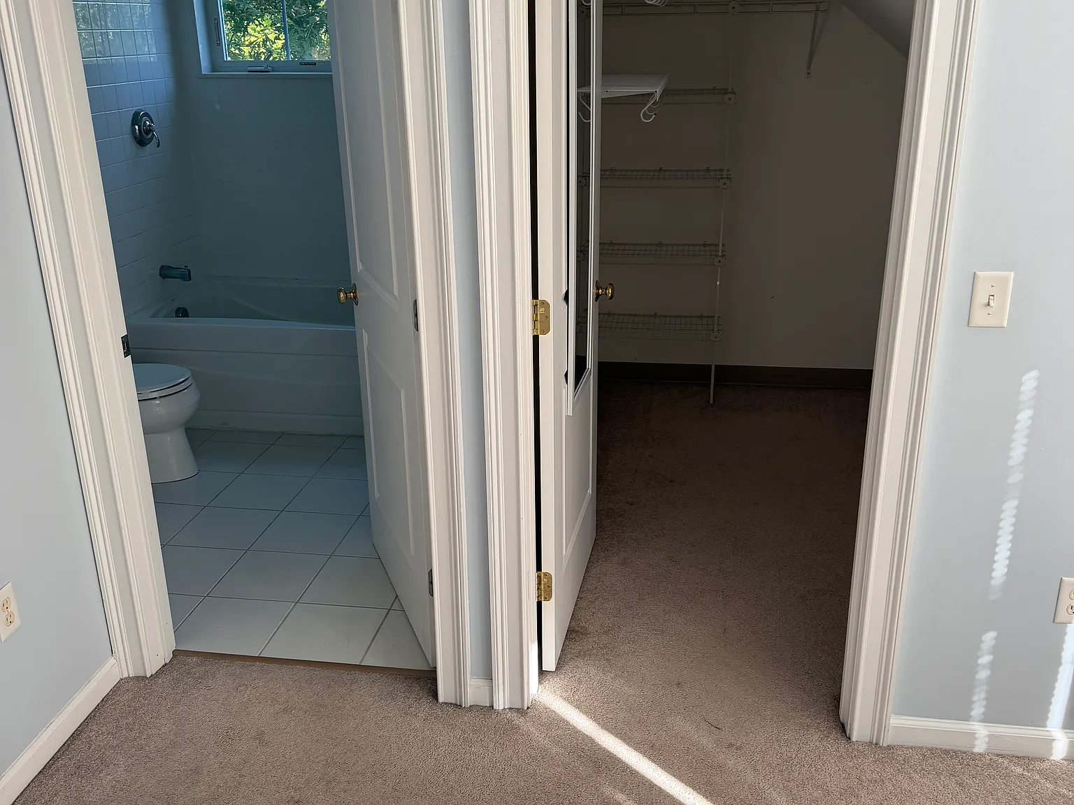 13 Honora Ct — Photo 3