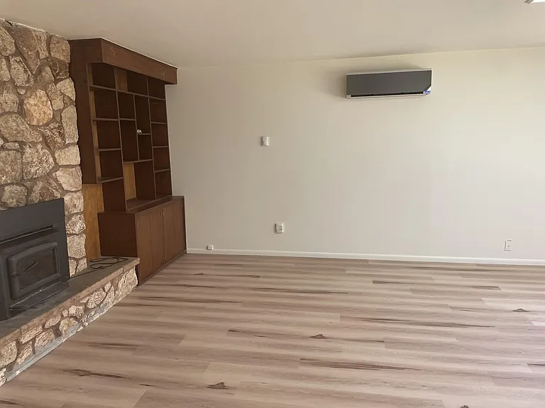 9540 SE Cedar St — Photo 11