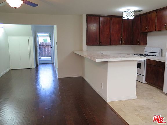 5th image of 3603 Mentone Ave APT 6
