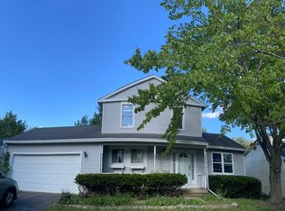 1401 Knoll Dr, Naperville, IL 60565