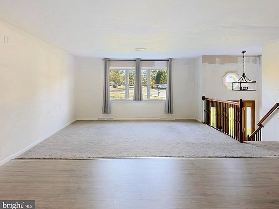 2nd image of 2708 Hunting Ridge Ct