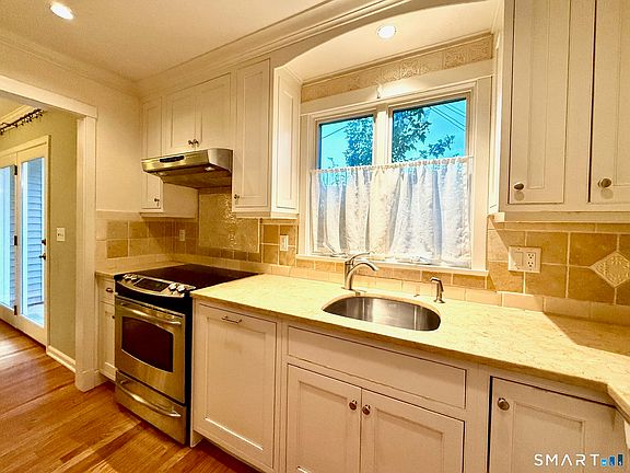 5th image of 122 Summer Street #122