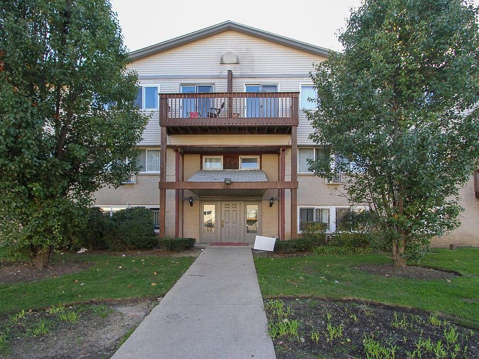 1st image of 655 Deepwoods Dr APT 3B