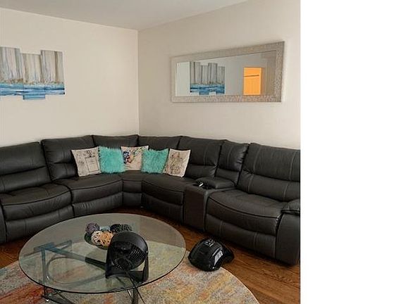 2nd image of 1416 W Garfield Blvd