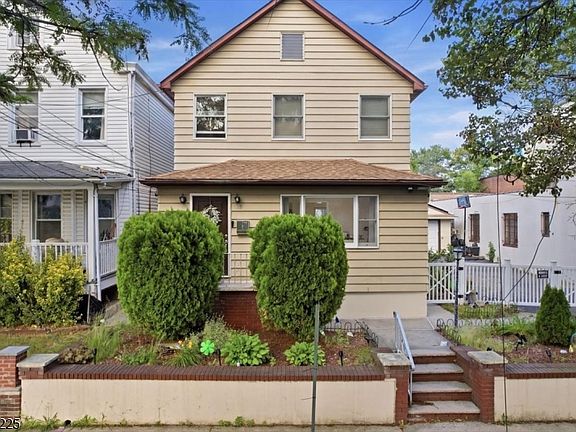 4th image of 30 Getty Ave