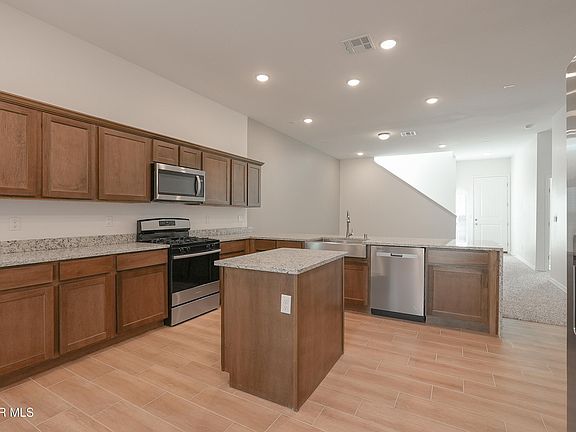 3rd image of 14297 Tobe Davis Dr