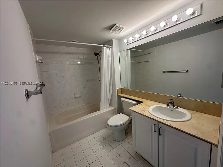 1155 Brickell Bay Dr #3007 — Photo 11