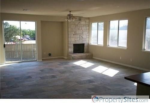 2nd image of 806 Mallard Lake Trl