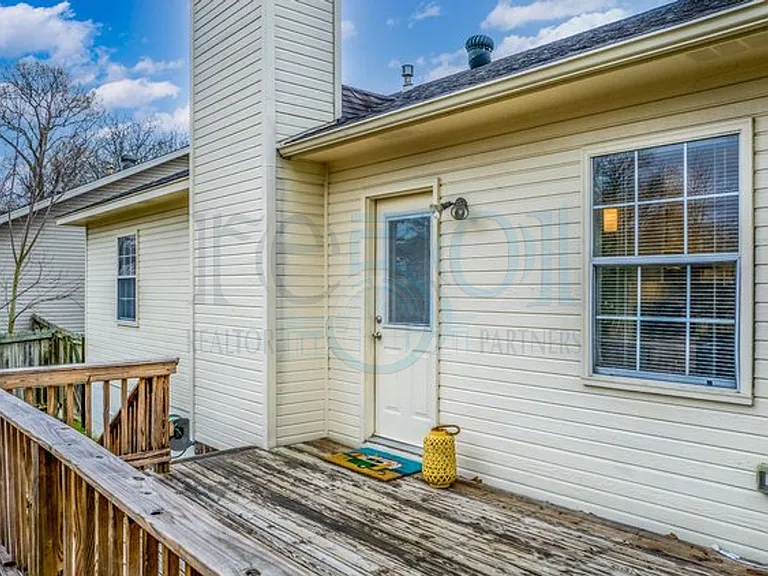 116 Tiffany Cir — Photo 41