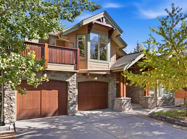 115 S Dyrgas Gate, Canmore, AB T1W 3G5
