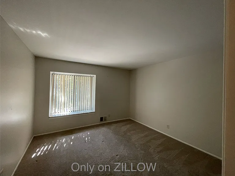 27330 Arborway Rd #28 — Photo 17