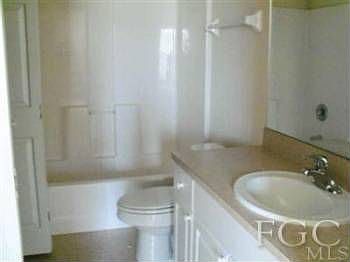5th image of 1544 Gilbert Ave S
