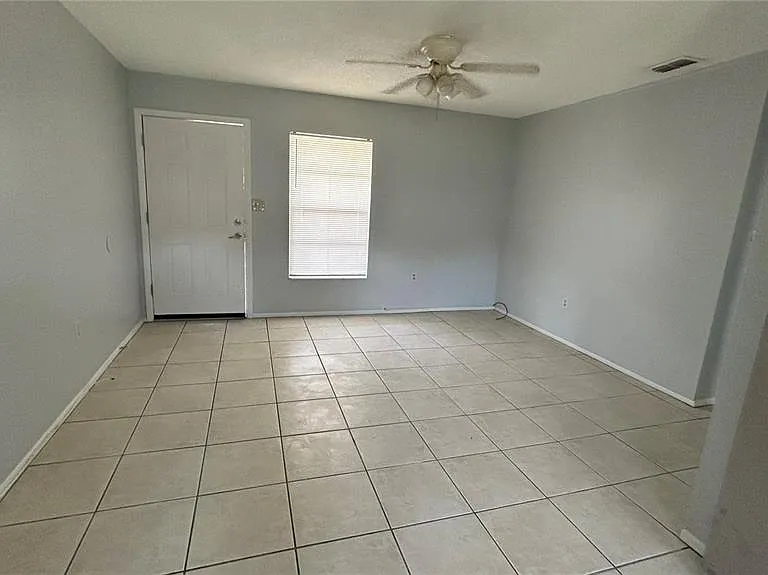 1909 Kelley Ave #2 — Photo 4