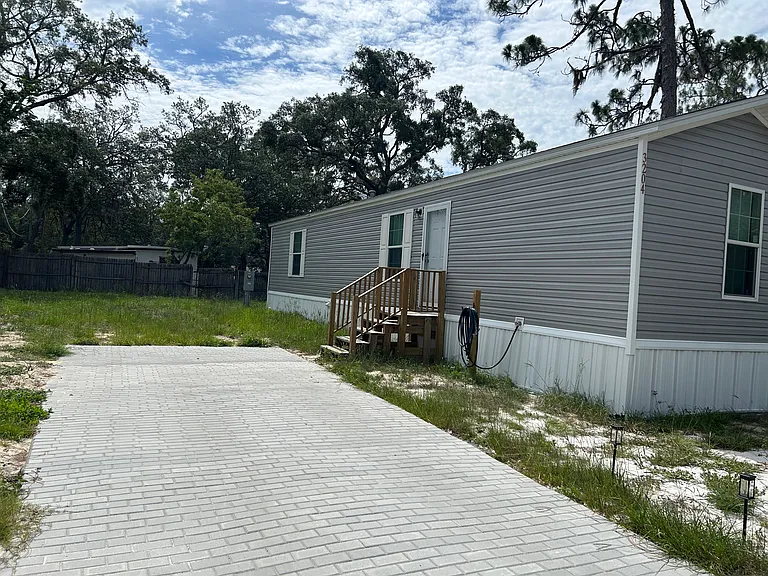 3204 Painters St — Photo 1
