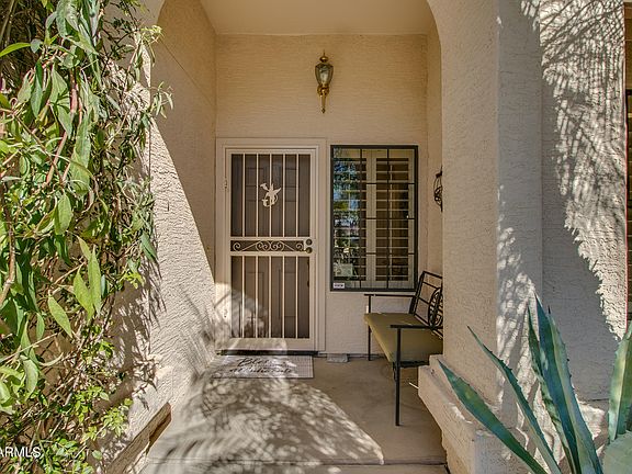 4th image of 15782 W Fairmount Ave