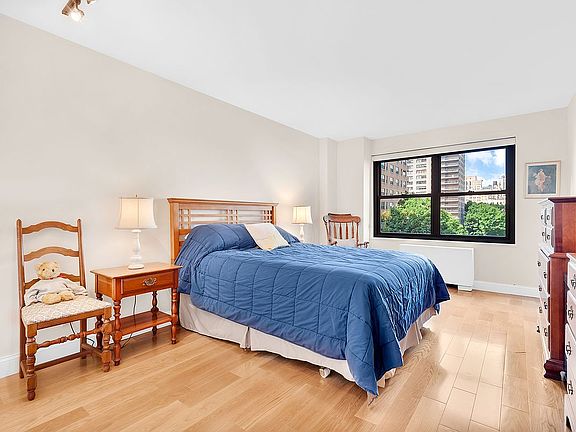 3rd image of 140 W End Ave #8L