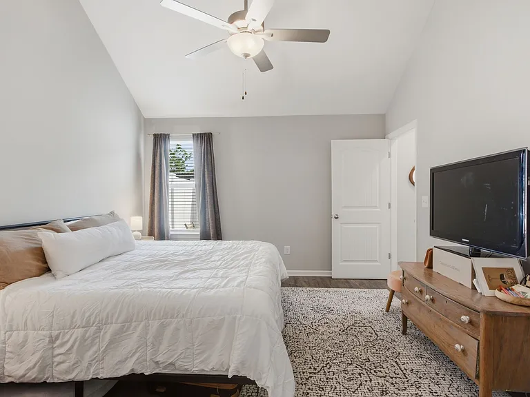 220 Ruth Way #1 — Photo 19