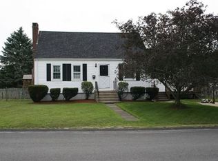 17 Dowd Rd, Rockland, MA 02370