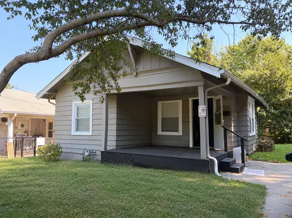 1410 W College St, Independence, MO 64050