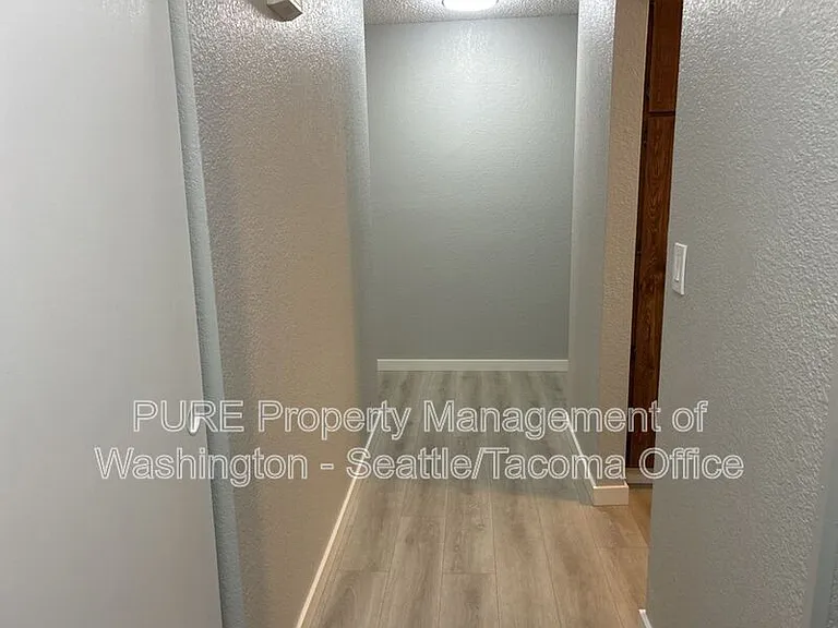 8626 26th Ave SW #A — Photo 10