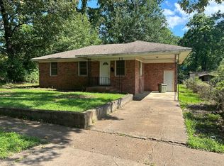 311 Parkhurst Ave, Bastrop, LA 71220