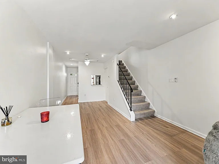 13849 Constitution Ct — Photo 8