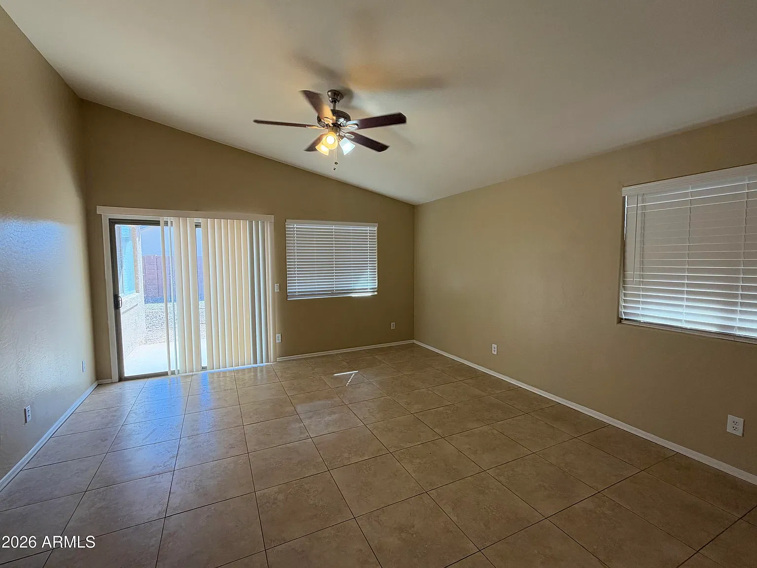 4 bed, 2.0 bath, 1478 sqft, $1,795 — Photo 2
