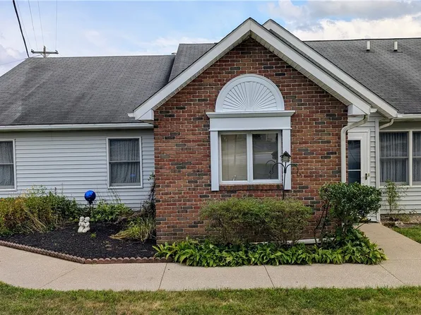 308 Belle St SW, Hartville, OH 44632