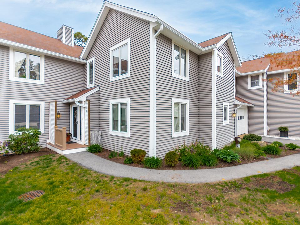 1st image of 6 Aspen Road UNIT 6