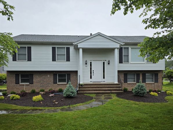 90 Chaffee Cir