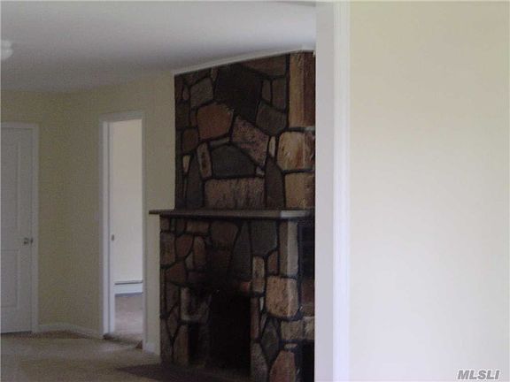 3rd image of 26 E 8th St