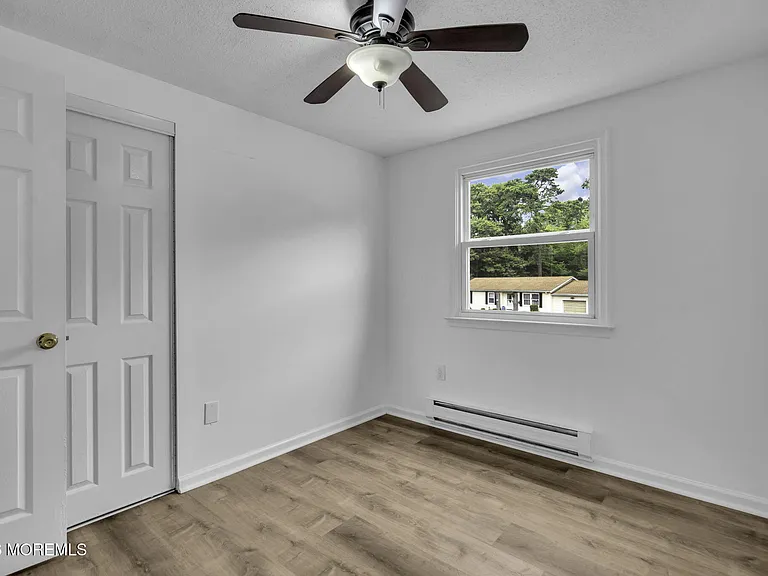 102 Buckhorn Lake Ct — Photo 9