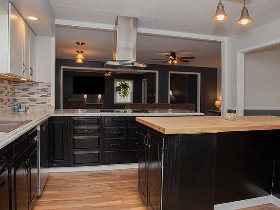 5th image of 7344 Marywood Dr