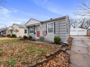 7629 Pennsylvania Ave, Kansas City, MO 64114
